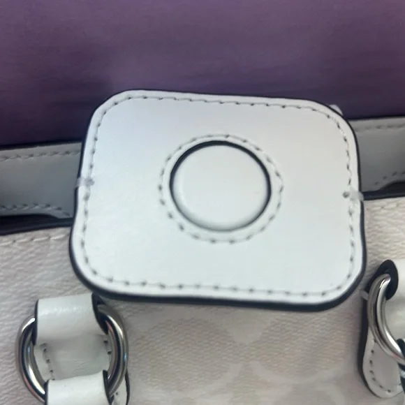 🆕🛍️Coach 🛍️🆕 - Picture 8 of 17